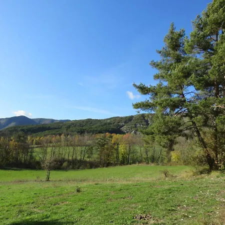 Сasa de vacaciones Mon Ecrin De Nature Rez De Jardin *