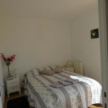 Сasa de vacaciones Mon Ecrin De Nature Rez De Jardin Seyne