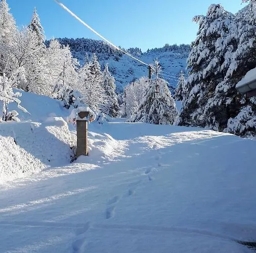 Mon Ecrin De Nature Rez De Jardin Сasa de vacaciones *