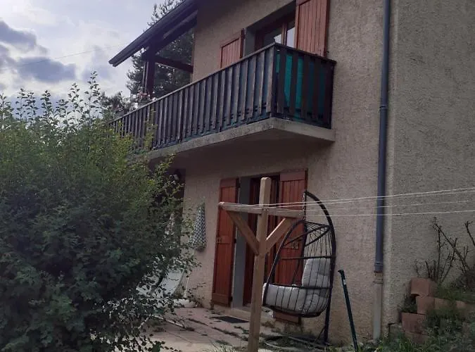 Сasa de vacaciones Mon Ecrin De Nature Rez De Jardin