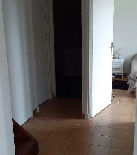 Mon Ecrin De Nature Rez De Jardin Сasa de vacaciones *