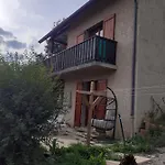Сasa de vacaciones Mon Ecrin De Nature Rez De Jardin