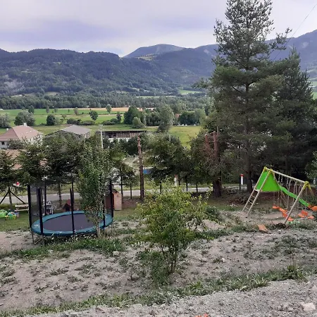 Сasa de vacaciones Mon Ecrin De Nature Rez De Jardin