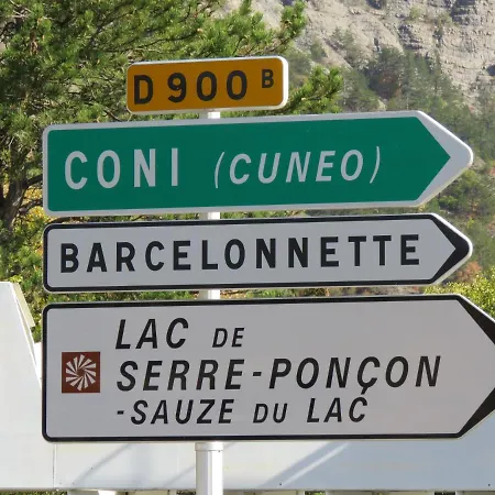 Mon Ecrin De Nature Rez De Jardin Seyne